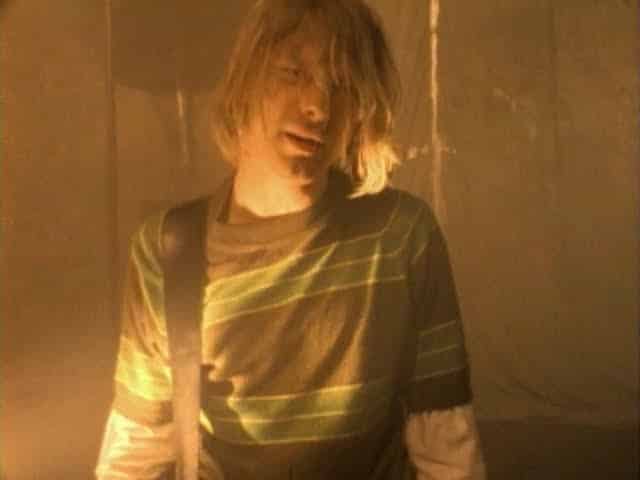 Tee shirt de Kurt Cobain dans le clip de Smells like teen spirit